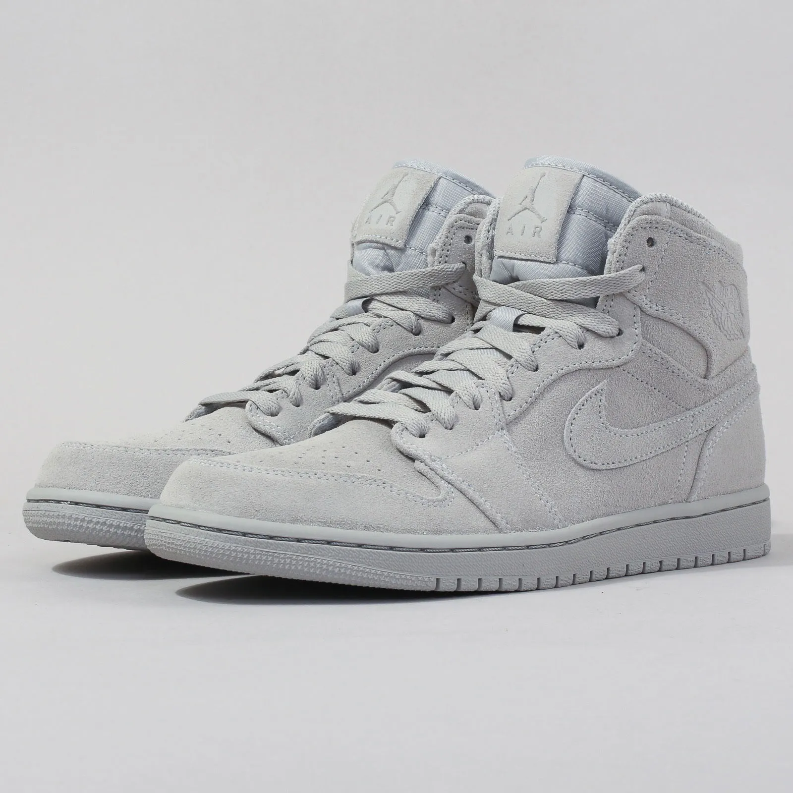 Jordan Air Jordan 1 Retro High "Grey Suede" 332550-031